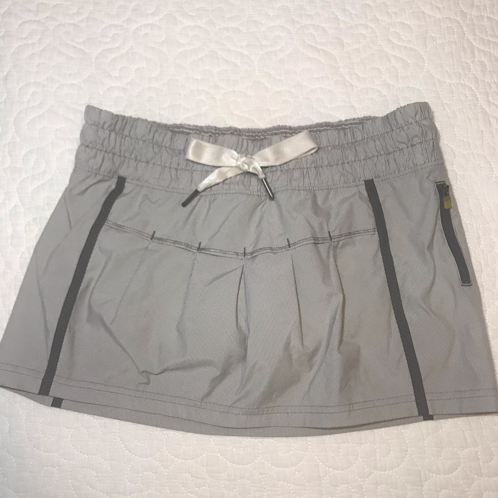 Lululemon Skort “Leader of the Track” 4